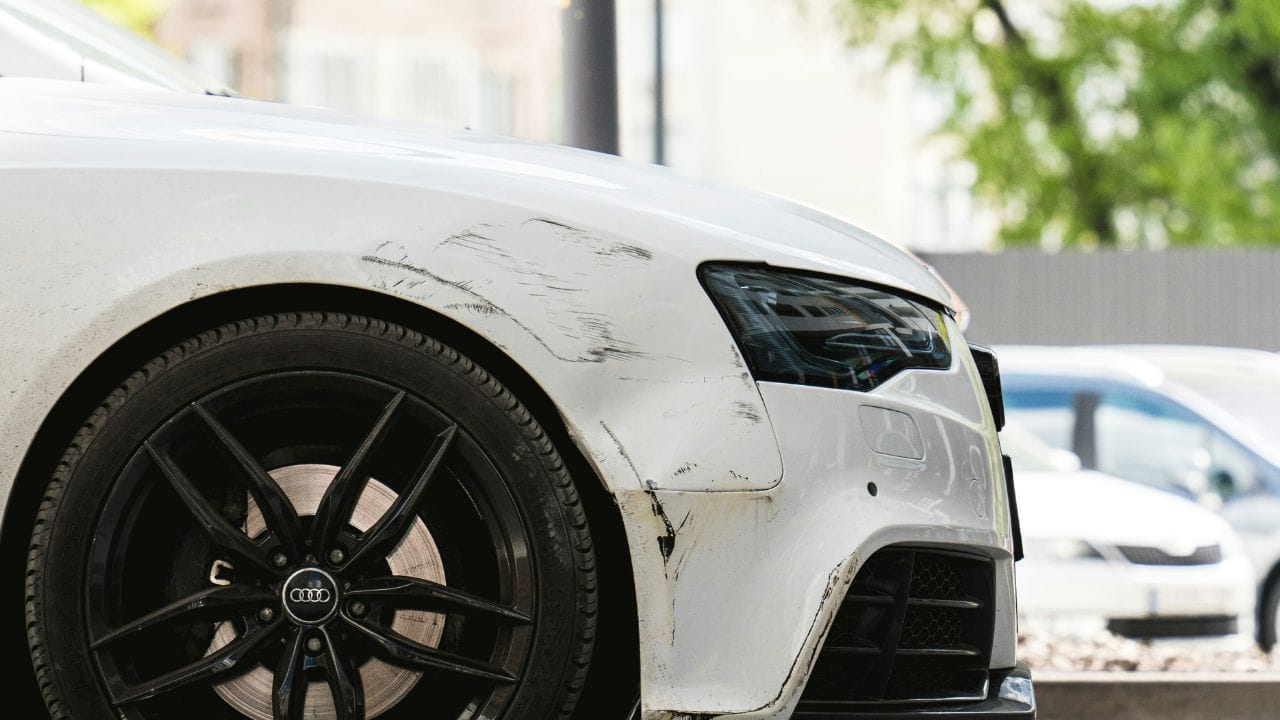 സോനെറ്റ്: 1.64 ലക്ഷം രൂപ കുറവ്, സിറോസ്: 1.86 ലക്ഷം രൂപ കുറവ്, സെല്‍റ്റോസ്: 75,372 രൂപ കുറച്ചു, കാരന്‍സ്: 48,513 രൂപ ലാഭം, കാരന്‍സ് ക്ലാവിസ്: 78,674 രൂപ വിലക്കുറവ്, കാര്‍ണിവല്‍: 4.48 ലക്ഷം രൂപ കുറവ്, ഫോര്‍ച്യൂണര്‍: 3.49 ലക്ഷം രൂപ കുറച്ചു, ലെജന്‍ഡര്‍: 3.34 ലക്ഷം രൂപ കുറവ്, ഹിലക്‌സ്: 2.52 ലക്ഷം രൂപ കുറവ്, വെല്‍ഫയര്‍: 2.78 ലക്ഷം രൂപ കുറച്ചു, കാമ്രി: 1.01 ലക്ഷം രൂപ കുറവ്, ഇന്നോവ ക്രിസ്റ്റ: 1.80 ലക്ഷം രൂപ കുറവ്, ഇന്നോവ ഹൈക്രോസ്: 1.15 ലക്ഷം രൂപ കുറവ്, മറ്റ് മോഡലുകള്‍: 1.11 ലക്ഷം രൂപ വരെ കുറവ്, കൊഡിയാക്: 3.3 ലക്ഷം രൂപ കിഴിവ് + 2.5 ലക്ഷം രൂപ ഉത്സവ ഓഫറുകള്‍, കുഷാഖ്: 66,000 രൂപ ജിഎസ്ടി ഇളവ് + 2.5 ലക്ഷം രൂപ ഉത്സവ ഓഫറുകള്‍, സ്ലാവിയ: 63,000 രൂപ GST കിഴിവ് + 1.2 ലക്ഷം രൂപ ഉത്സവ കിഴിവ്, കിഗര്‍: പരമാവധി കിഴിവ് 96,395 രൂപ വരെ

