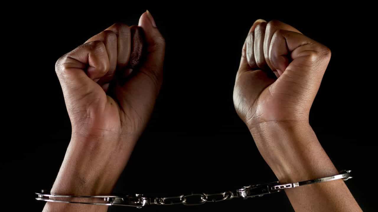 Cherthala Minor Elopement: ഒന്നിച്ചു ജീവിക്കണം; 17കാരനുമായി നാടുവിട്ട് രണ്ടു കുട്ടികളുടെ അമ്മ; അറസ്റ്റിൽ