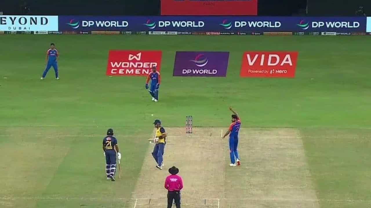 Asia Cup 2025: ‌ഷാനക കളത്തിന് പുറത്ത്; സഞ്ജു നേരിട്ട് എറിഞ്ഞുകൊള്ളിച്ചിട്ടും ഔട്ടാവാതെ ബാറ്റർ: കാരണമറിയാം