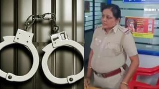 Newborn Abandoned: ചുണ്ടുകൾ പശ വച്ച് ഒട്ടിച്ചു, വായിൽ കല്ലുകൾ; പിഞ്ചുകുഞ്ഞിനെ ഉപേക്ഷിച്ച നിലയിൽ