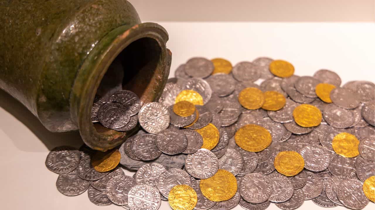 Gold Rate: സ്വര്‍ണം-വെള്ളി ഇറക്കുമതിയില്‍ നിയന്ത്രണം; വില ഉയരാന്‍ സാധ്യത?