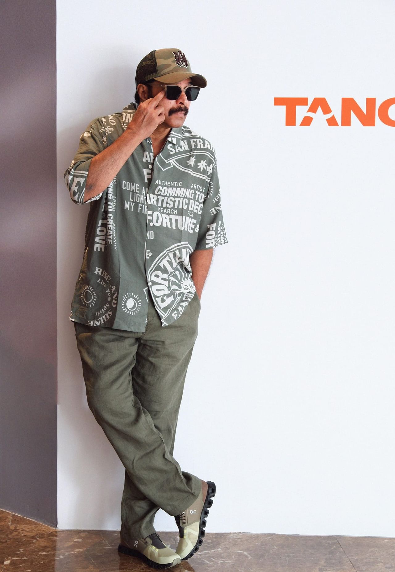 മലയാളത്തിന്റെ മ​ഹാനടൻ മമ്മൂട്ടിക്ക് ഇന്ന് 74-ാം പിറന്നാൾ. കഴിഞ്ഞ ആറ് മാസത്തോളമായി ആരോ​ഗ്യപ്രശ്നങ്ങളെ തുടർന്ന് ചെന്നൈയിൽ വിശ്രമജീവിതത്തിലാണ് താരം. അതുകൊണ്ട് തന്നെ ഇന്ന് പിറന്നാൾ ദിനത്തിൽ താരം ആരാധകരെ അഭിസംബോധന ചെയ്യുമെന്നാണ് സൂചന. (Image Credits:Facebook)