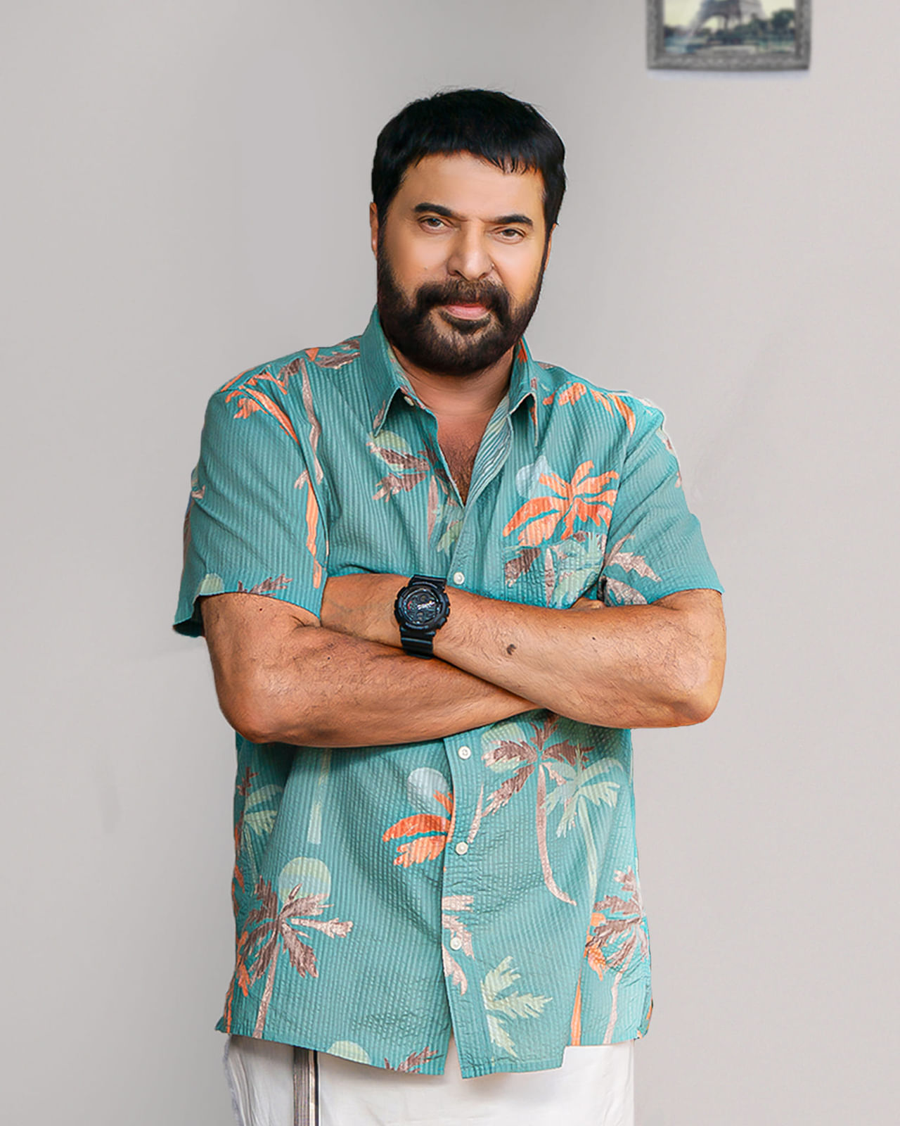 ഇതിനുള്ള കാത്തിരിപ്പിലാണ് ആരാധകർ. സഹപ്രവർത്തകരും ആരാധകരും പ്രിയ താരത്തിന് ജന്മദിനാശംസകൾ നേർന്നുതുടങ്ങി. മമ്മൂട്ടിക്ക് ആശംസകളുമായി നടൻ രമേഷ് പിഷാരടി രം​ഗത്ത് എത്തി.