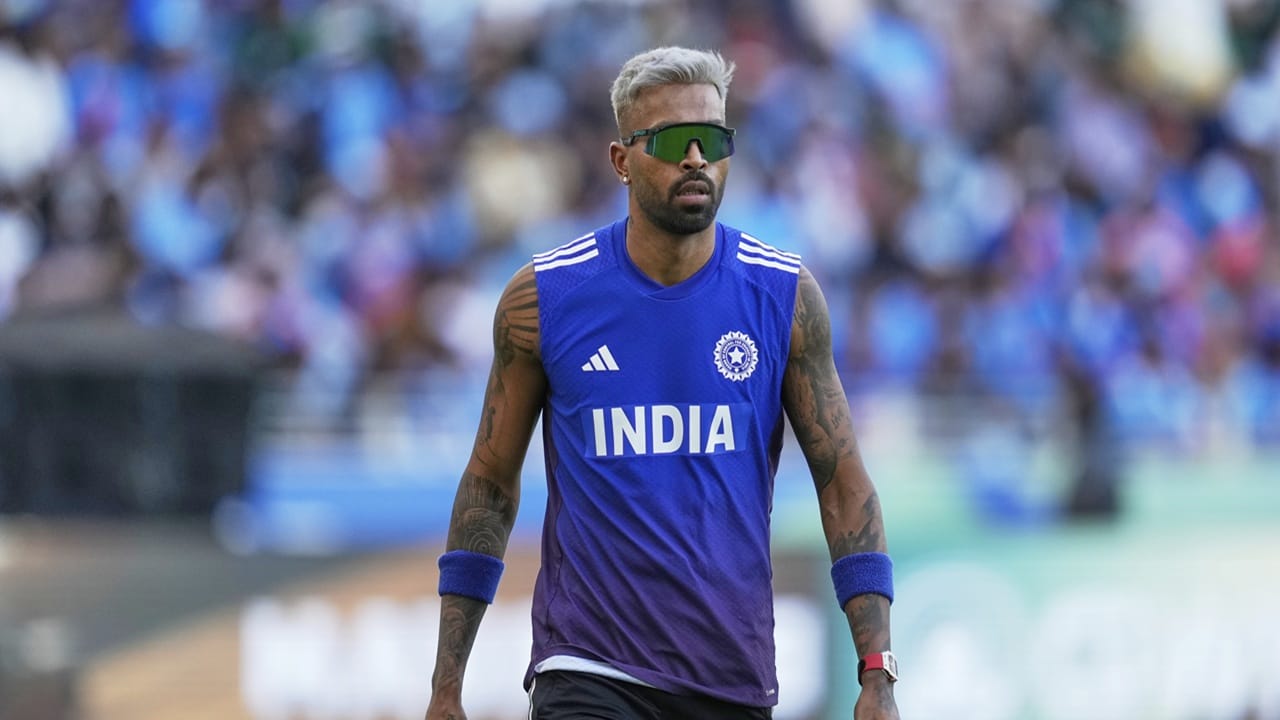 ഹാര്‍ദ്ദിക് പാണ്ഡ്യയും, ശിവം ദുബെയും, അക്‌സര്‍ പട്ടേലും ഓള്‍ റൗണ്ടര്‍മാര്‍. റിങ്കു സിങിന് ഈ മത്സരത്തിലും സ്ഥാനം പ്രതീക്ഷിക്കേണ്ട. ഇനി ബൗളര്‍മാരെ നോക്കാം  (Image Credits: PTI)