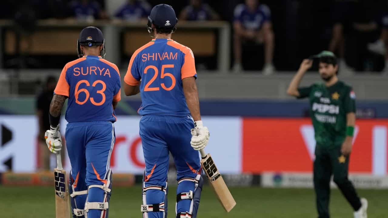 Asia cup 2025: ഹസ്തദാനത്തിന് വിസമ്മതിച്ചത് ഐസിസിയുടെ നിയമങ്ങൾക്കെതിര്; ഇന്ത്യൻ ടീമിനെതിരെ നടപടി ഉണ്ടാവുമോ?