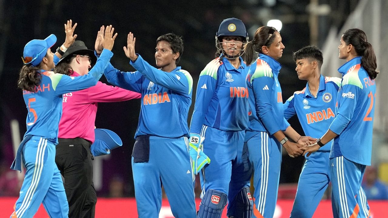 IND W vs SL W: നാരീശക്തിയില്‍ ലങ്കാദഹനം; വനിതാ ലോകകപ്പില്‍ ഇന്ത്യയ്ക്ക് ശുഭാരംഭം