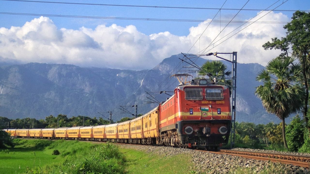 RRB NTPC Recruitment 2025: വീണ്ടും റെയിൽവേയിൽ എണ്ണായിരത്തിലേറെ ഒഴിവുകൾ… വിജ്ഞാപനമെത്തി
