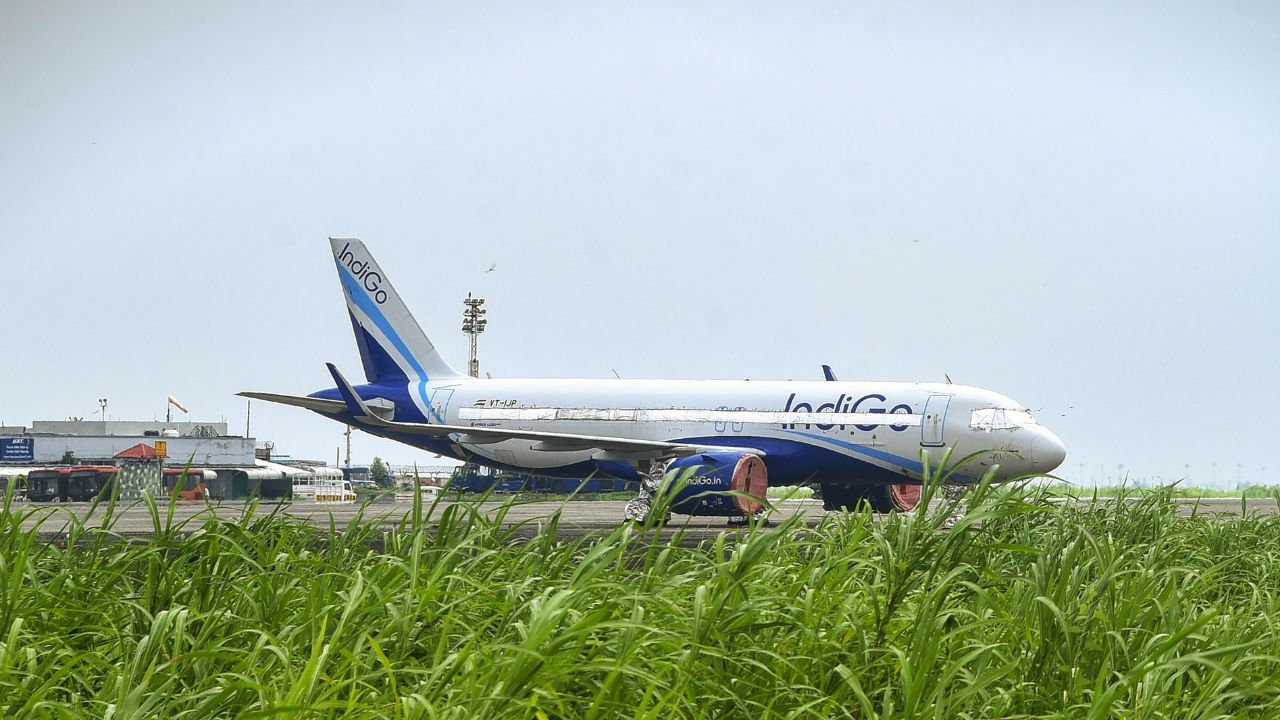 Indigo Flight Technical Glitch: റൺവേ അവസാനിക്കാറായിട്ടും പറന്നുയരാൻ കഴിയാതെ ഇൻഡിഗോ വിമാനം; ഒഴിവായത് വൻ അപകടം
