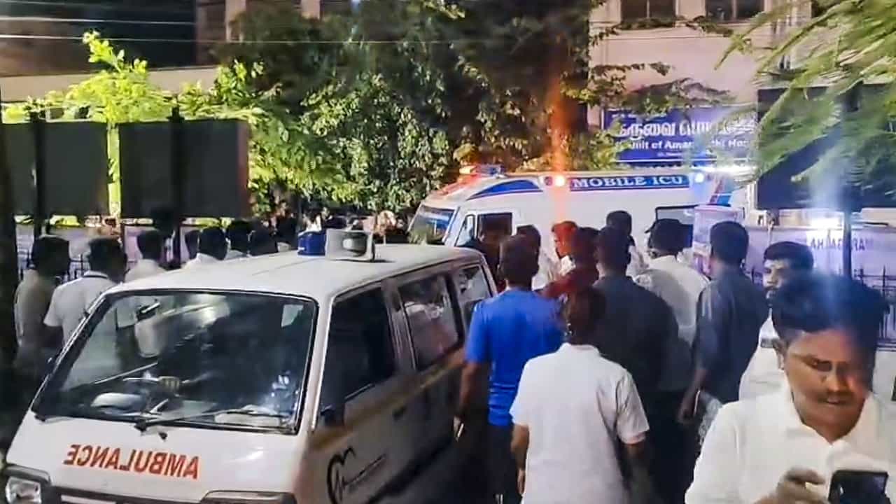 Tamil Nadu Stampede: നേരറിയാന്‍ സിബിഐ വരട്ടെ; വിജയിയുടെ ആവശ്യം കോടതി പരിഗണിക്കുമോ?