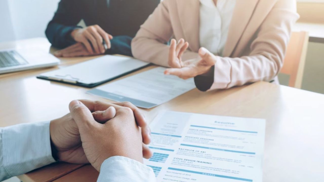 Kerala Assistant Prison Officer Recruitment: പത്താം ക്ലാസുകാർക്ക് ജയിൽ വകുപ്പിൽ അവസരം; തുടക്ക ശമ്പളം 27,900 രൂപ, അറിയേണ്ടതെല്ലാം