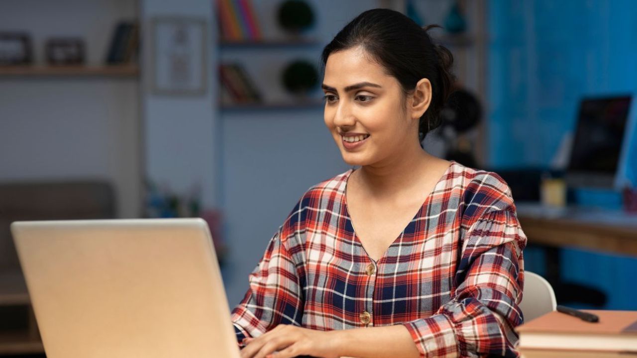 Kerala PSC Recruitment: എഞ്ചിനീയറിംഗ് ബിരുദധാരികള്‍ക്ക് 83,000 രൂപ ശമ്പളത്തോടെ ജോലി; നിരവധി ഒഴിവുകൾ, പി.എസ്.സി വിളിക്കുന്നു