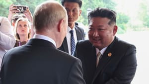 Kim Jong Un Daughter: കിം ജോങ് ഉന്നിനൊപ്പം ചൈന സന്ദർശിച്ച് മകൾ; പൊതുഇടത്തില്‍ പ്രത്യക്ഷപ്പെടുന്നത് ഇതാദ്യം