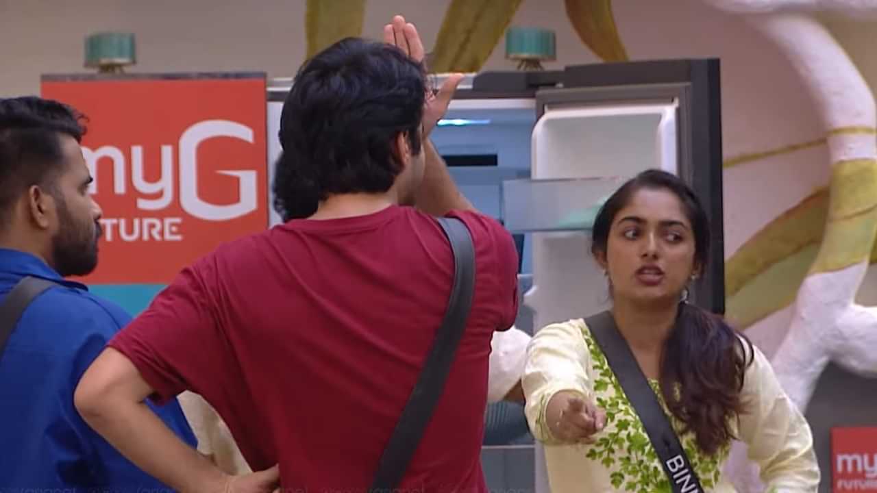 Bigg Boss Malayalam Season 7: ആര്യനും മസ്താനിയും അക്ബറും തക്കാളി കട്ട് തിന്നു; കിച്ചണിൽ പൊരിഞ്ഞ അടി Bigg Boss Malayalam Season 7: ആര്യനും മസ്താനിയും അക്ബറും തക്കാളി കട്ട് തിന്നു; കിച്ചണിൽ പൊരിഞ്ഞ അടി