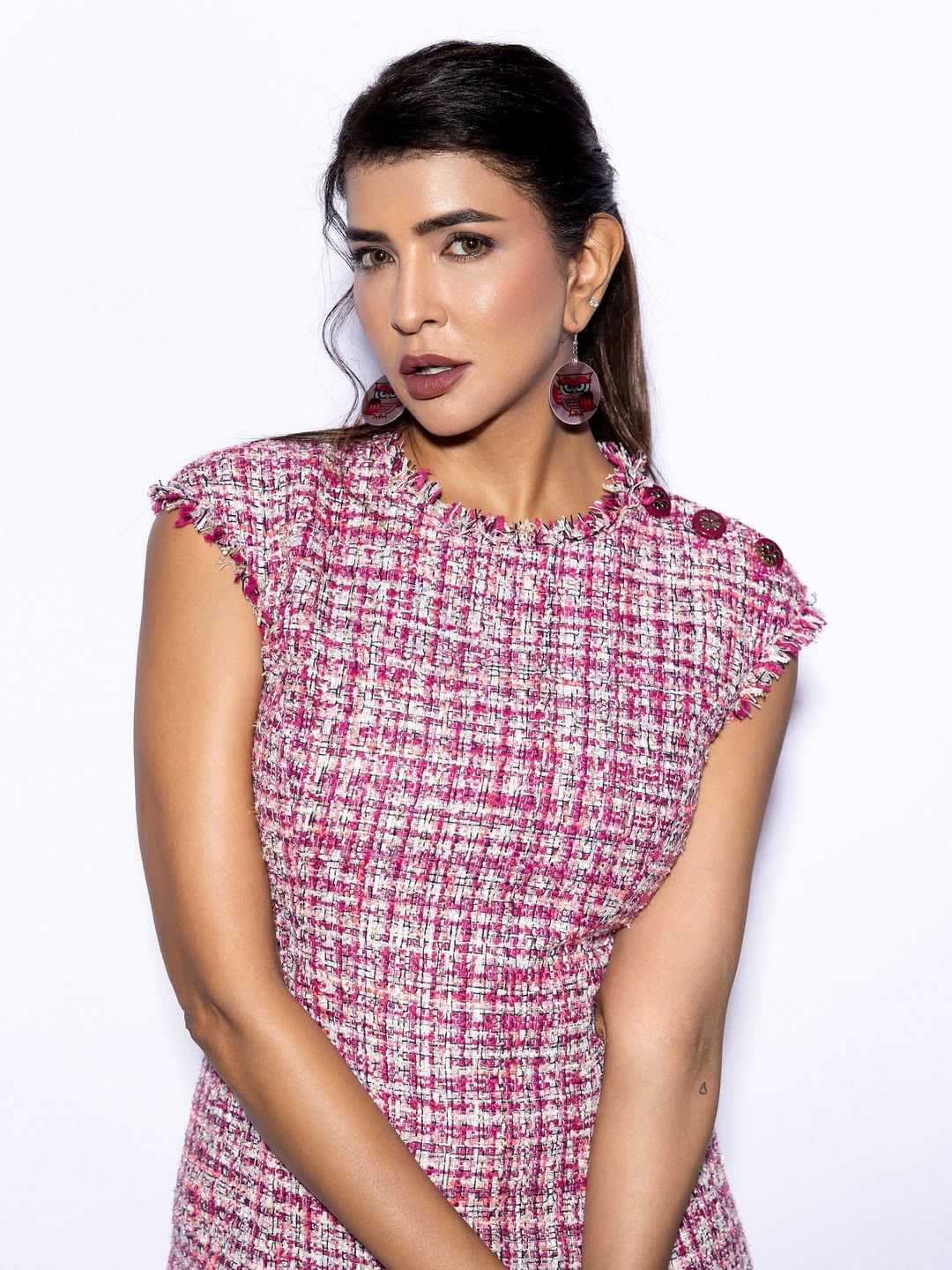 ഇതിനിടെയിൽ സ്ത്രീകൾ നേരിടുന്ന വിവേചനത്തെ കുറിച്ച് സംസാരിച്ച നടി ഒരു സൂപ്പർതാരത്തിന്റെ ഭാര്യക്ക് വിവാഹമോചനത്തിനു പിന്നാലെ സിനിമ നിഷേധിക്കപ്പെട്ടതിനേക്കുറിച്ചും സംസാരിച്ചിരുന്നു. ഇതിനു പിന്നാലെ ആ നടി സാമന്തയാണെന്ന അഭ്യൂഹങ്ങളുയർന്നു.