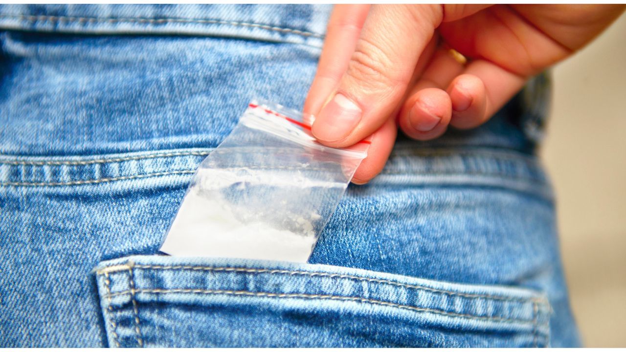 MDMA Arrest : എംഡിഎംഎയുമായി എറണാകുളം ജനറൽ ആശുപത്രിയിലെ ഡോക്ടർ പിടിയിൽ