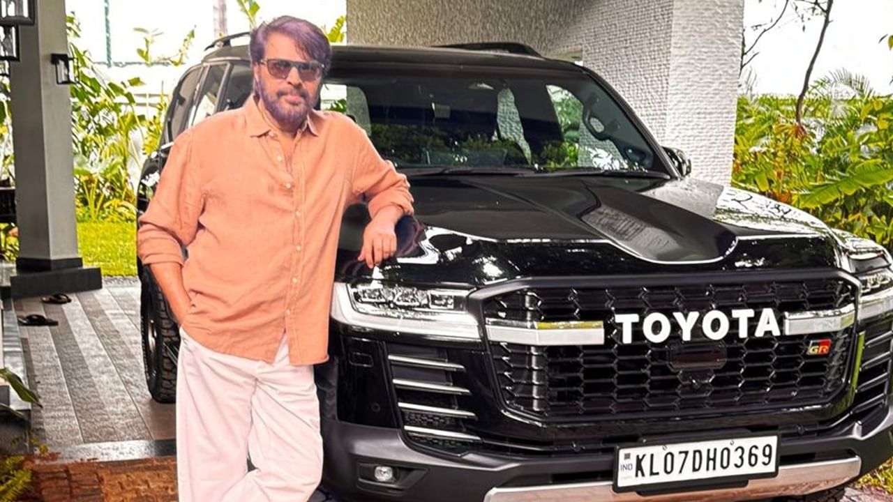 ഏഴ് മാസത്തെ ഇടവേളയ്ക്ക് ശേഷം മമ്മൂട്ടി അഭിനയത്തിലേക്ക് തിരിച്ചെത്തുന്നു. സോഷ്യല് മീഡിയയിലൂടെ മമ്മൂട്ടി തന്റെ 'കം ബാക്ക്' ചിത്രം പുറത്തുവിട്ടു. ഒരു ചെറിയ ഇടവേളയ്ക്ക് ശേഷം ജീവിതത്തില് താന് ഏറ്റവും ഇഷ്ടപ്പെടുന്ന കാര്യം ചെയ്യാന് തിരിച്ചെത്തുന്നുവെന്ന് അദ്ദേഹം കുറിച്ചു (Image Credits: facebook.com/Mammootty)