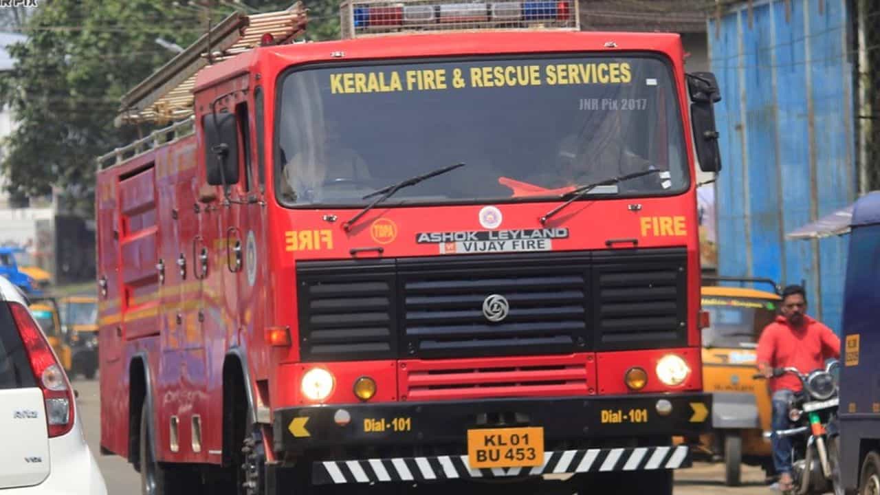 Man Sets Fire to House: കുടുംബതർക്കം; ഭാര്യ താമസിക്കുന്ന വീടിനും കാറിനും തീയിട്ട് ഭർത്താവ്; 10 ലക്ഷത്തിന്‍റെ നഷ്ടം, അറസ്റ്റിൽ