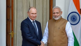 Narendra Modi-Putin: ഇന്ത്യയുമായി നിര്‍ണായക പ്രതിരോധ കരാറില്‍ ഒപ്പുവെച്ച് റഷ്യ; നീക്കം പുടിന്റെ സന്ദര്‍ശനത്തിന് മുന്നേ...
