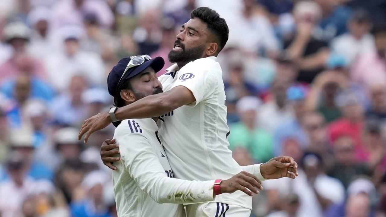 ആദ്യ മത്സരം സെപ്തംബര് 16 മുതല് 19 വരെയും, രണ്ടാമത്തേത് 23 മുതല് 26 വരെയും നടക്കും. രണ്ട് മത്സരങ്ങളും ലഖ്നൗവിലാണ് നടക്കുന്നത്. മൾട്ടി ഡേ മത്സരങ്ങൾക്ക് ശേഷം മൂന്ന് ഏകദിന മത്സരങ്ങൾ യഥാക്രമം സെപ്റ്റംബർ 30, ഒക്ടോബർ 3, 5 തീയതികളിൽ കാൺപൂരിൽ നടക്കും. ഏകദിനത്തിനുള്ള ടീമിനെ പിന്നീട് പ്രഖ്യാപിക്കും (Image Credits: PTI)