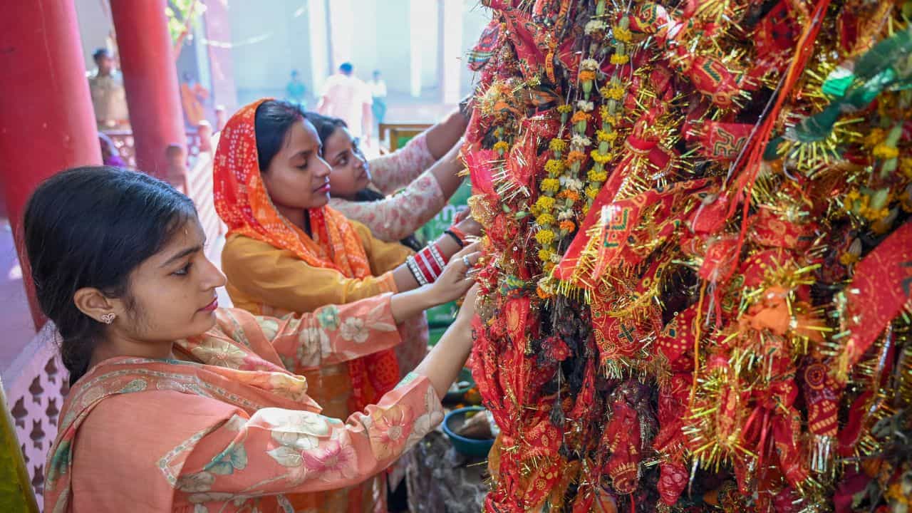 Navratri 2025: ഇന്ന് മഹാനവമി;  ദേവീപ്രാർത്ഥനയിൽ മുഴുകി നാട്