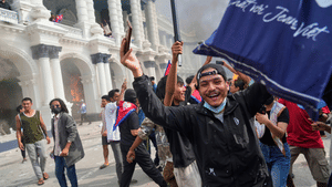 Nepal Gen Z Protest: ഫെയ്സ്ബുക്ക് നിരോധനം കത്തിച്ച ‘ജെൻ സി വിപ്ലവം’; പിന്നാലെ ഹിന്ദുരാഷ്ട്രത്തിന് മുറവിളി, നേപ്പാളിൽ സംഭവിക്കുന്നത് എന്ത്? Nepal Gen Z Protest: ഫെയ്സ്ബുക്ക് നിരോധനം കത്തിച്ച ‘ജെൻ സി വിപ്ലവം’; പിന്നാലെ ഹിന്ദുരാഷ്ട്രത്തിന് മുറവിളി, നേപ്പാളിൽ സംഭവിക്കുന്നത് എന്ത്?