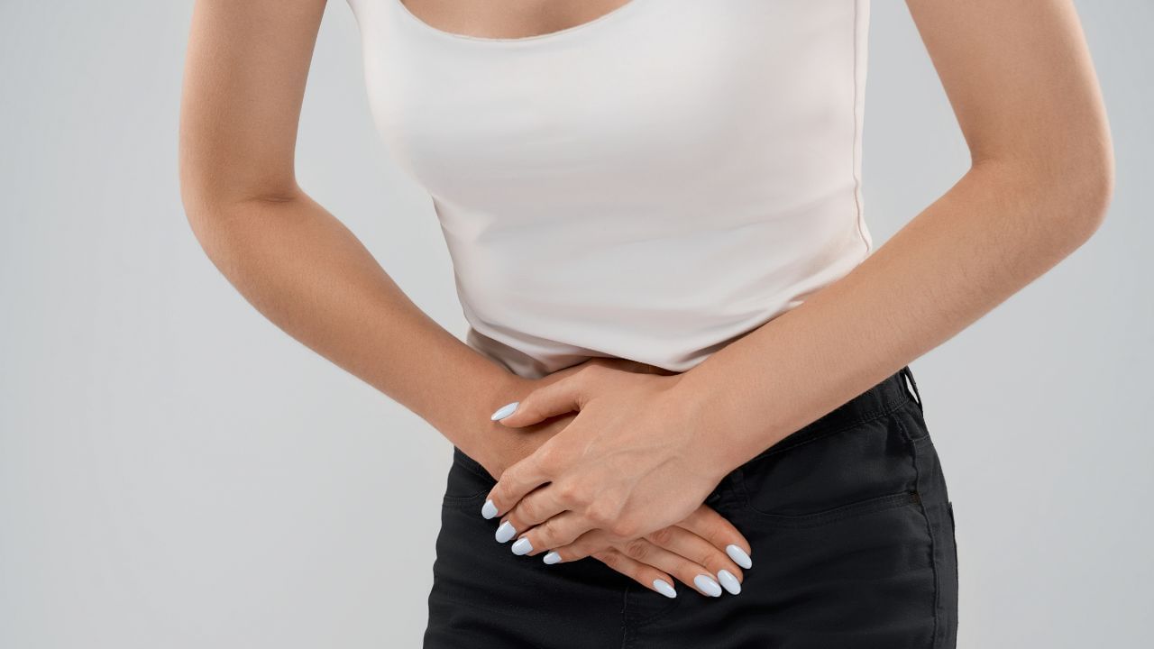 രക്തസമ്മർദ്ദത്തിനുള്ള മരുന്നുകൾ, ഹൃദയ സംബന്ധമായ പ്രശ്നങ്ങൾക്കുള്ള മരുന്നുകൾ, പ്രമേഹത്തിനുള്ള മരുന്നുകൾ തുടങ്ങിയവ കഴിക്കുന്നവരാണെങ്കിൽ രാത്രിയിൽ മൂത്രശങ്ക ഉണ്ടാകാൻ ഇടയുണ്ട്. ഈ മരുന്നുകളെല്ലാം മൂത്രാശയത്തിന്റെ നിയന്ത്രണത്തെ ബാധിക്കും. (Image Credits: Freepik)