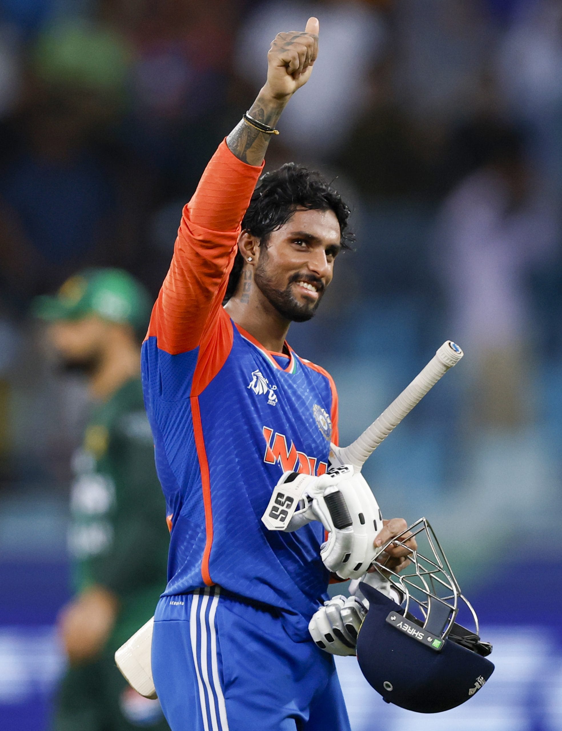 പാകിസ്താനെതിരെ അനായാസമായിരുന്നു ഇന്ത്യയുടെ വിജയം. ആദ്യം ബാറ്റ് ചെയ്ത പാകിസ്താൻ നിശ്ചിത 20 ഓവറിൽ അഞ്ച് വിക്കറ്റ് നഷ്ടപ്പെടുത്തി 171 റൺസ് നേടി. ആദ്യ പത്ത് ഓവറിൽ ഒരു വിക്കറ്റ് നഷ്ടത്തിൽ 91 റൺസെന്ന നിലയിൽ നിന്ന് പാകിസ്താനെ ഇന്ത്യ പിടിച്ചുകെട്ടുകയായിരുന്നു.
