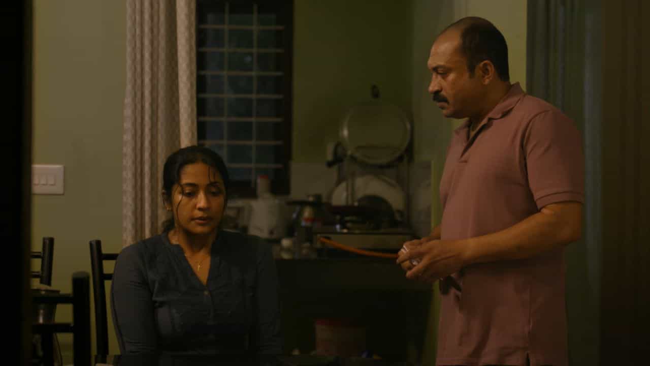 Paathirathri Movie : പ്രണയത്തിനും ആയുസുണ്ട്! നവ്യ നായർ-സൗബിൻ ഷാഹിർ ചിത്രം പാതിരാത്രി ടീസർ