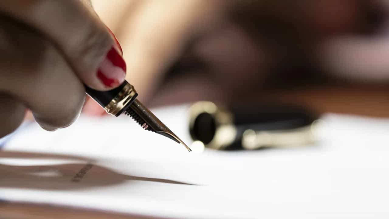 KDRB Guruvayur Devaswom LDC Answer Key 2025: ഗുരുവായൂര്‍ ദേവസ്വം എല്‍ഡി ക്ലര്‍ക്ക് തസ്തികയില്‍ ഒഴിവാക്കിയത് അഞ്ച് ചോദ്യങ്ങള്‍