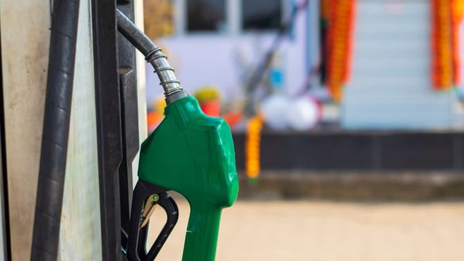 ഇന്ധനവില വര്‍ധനവില്‍ ജനരോഷം ശക്തം; തിരുവനന്തപുരത്ത് പ്രതിഷേധം