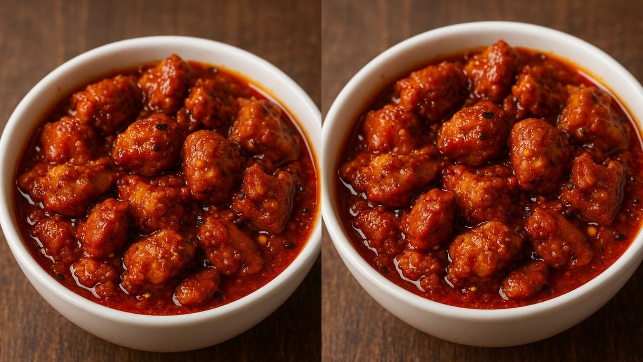 അച്ചാറുകളില്‍ ചേര്‍ക്കുന്ന വെളുത്തുള്ളി, ഇഞ്ചി, കുരുമുളക്, ഉലുവ എന്നിവ ദഹനത്തിന് സഹായിക്കുകയും ചെയ്യും. എന്നാല്‍ അച്ചാറിലുള്ള എണ്ണ, ഉപ്പ് തുടങ്ങിയവ ആരോഗ്യത്തിന് ഹാനീകരമാണ്. മാത്രമല്ല, നോണ്‍ വെജ് അച്ചാറുകള്‍ തയാറാക്കാനായി ഉപയോഗിക്കുന്ന മാംസം ശരിയായി വൃത്തിയാക്കിയില്ലെങ്കിലോ, ശരിയായ താപനിലയില്‍ സൂക്ഷിച്ചില്ലെങ്കിലോ ഭക്ഷ്യവിഷബാധയുണ്ടാകാന്‍ സാധ്യതയുണ്ട്. 

