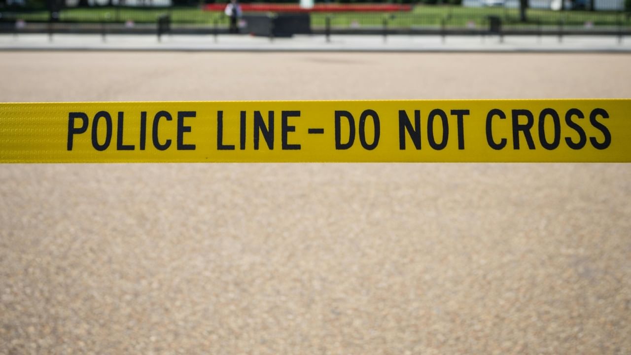 Wayanad: കുഴൽപ്പണം തട്ടിയെടുക്കാൻ ശ്രമം; വയനാട്ടിൽ പോലീസുകാർക്കെതിരെ കൂട്ട നടപടി