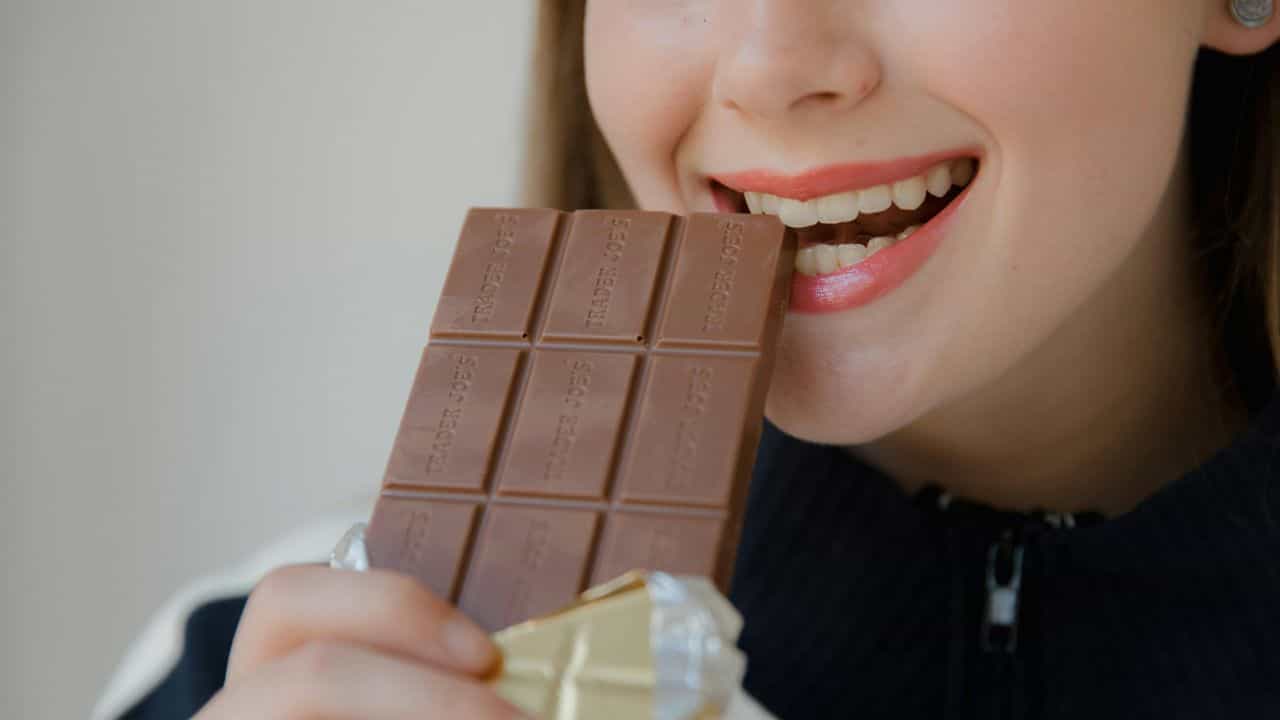 Post-Dinner Sweet Cravings: അത്താഴത്തിന് ശേഷം മധുരം കഴിക്കാന്‍ തോന്നാറുണ്ടോ? കാരണം ഇതാണ്