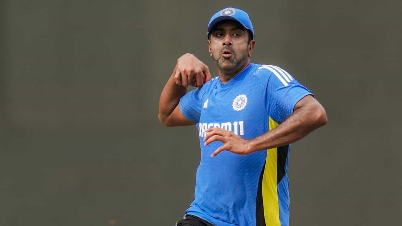 R Ashwin: ആർ അശ്വിൻ ഇന്ത്യൻ ടീമിനൊപ്പം; ക്രിക്കറ്റിൻ്റെ ഏറ്റവും കുഞ്ഞൻ രൂപത്തിൽ കളിക്കും