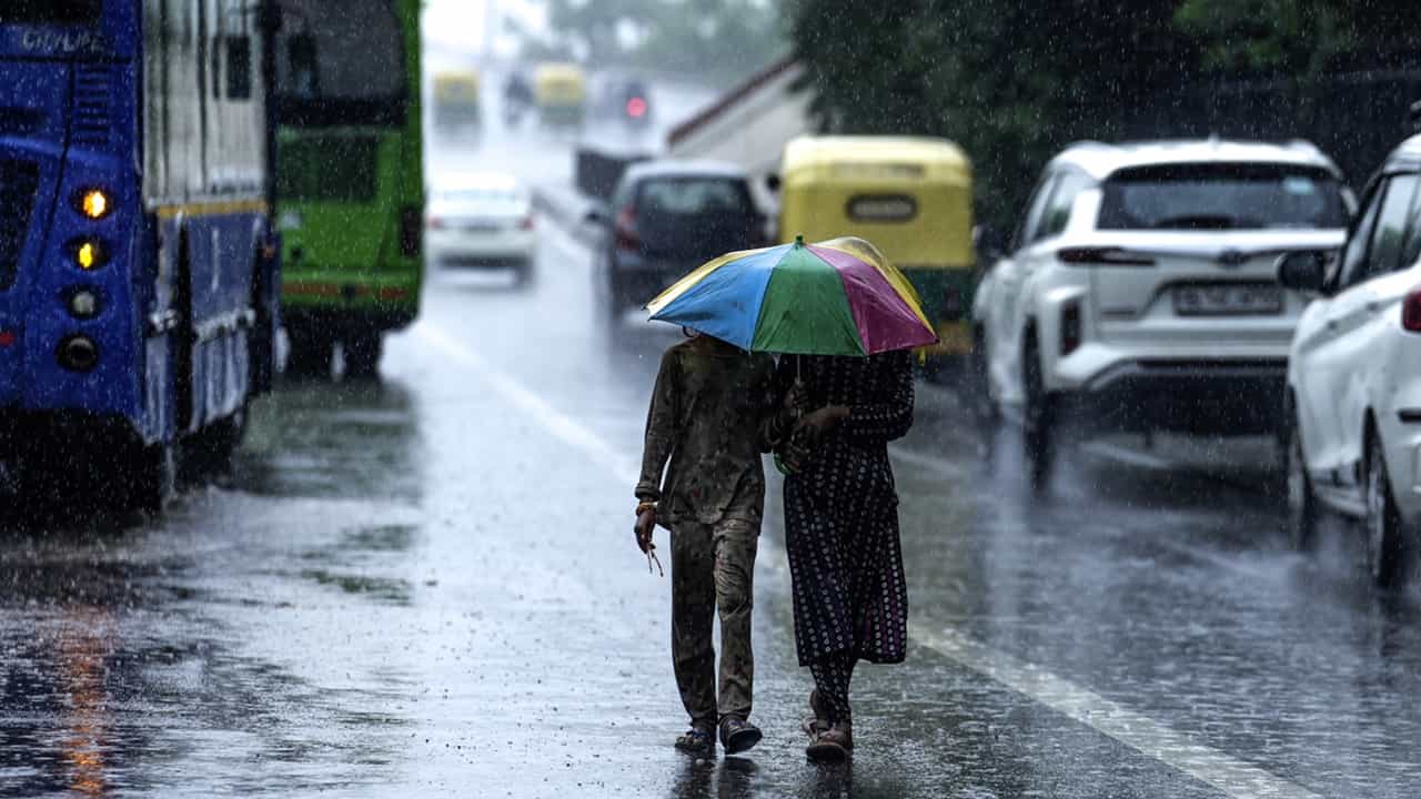 Kerala Rain Alert: കരമന നദിയില്‍ യെല്ലോ അലര്‍ട്ട്; കേരളത്തില്‍ പരക്കെ മഴ, ഒപ്പം ശക്തമായ കാറ്റും ഇടിമിന്നലും