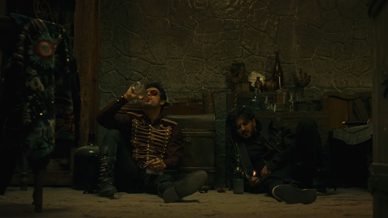 Lokah: ‘എൻ്റെ ചേട്ടൻ പുറത്തിറങ്ങിയിട്ടുണ്ട്, അവനത്ര ഫൺ അല്ല’; ലോക രണ്ടാം ഭാഗത്തിൽ വില്ലനും നായകനും ടൊവിനോ തന്നെ?