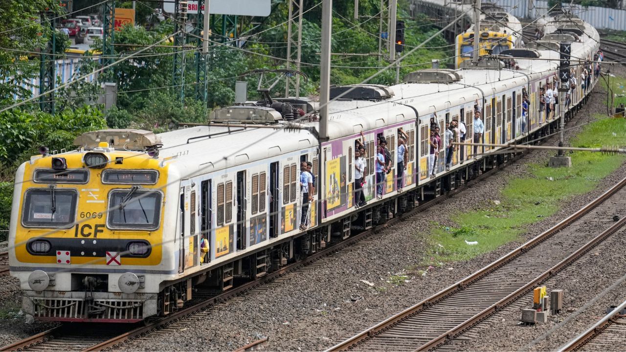 Train Timing Change: ചിങ്ങവനം-കോട്ടയം റെയിൽ പാലത്തിൽ അറ്റകുറ്റപ്പണി; ആറ് ട്രെയിനുകൾ വഴിതിരിച്ചുവിടും