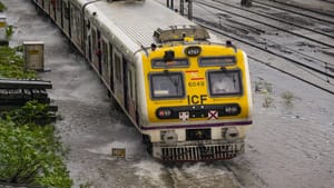 Indian Railway: യാത്രക്കാരുടെ സുരക്ഷ മുഖ്യം, ട്രെയിനുകളില്‍ 1800-ഓളം സിസിടിവി കാമറകള്‍ വരുന്നു