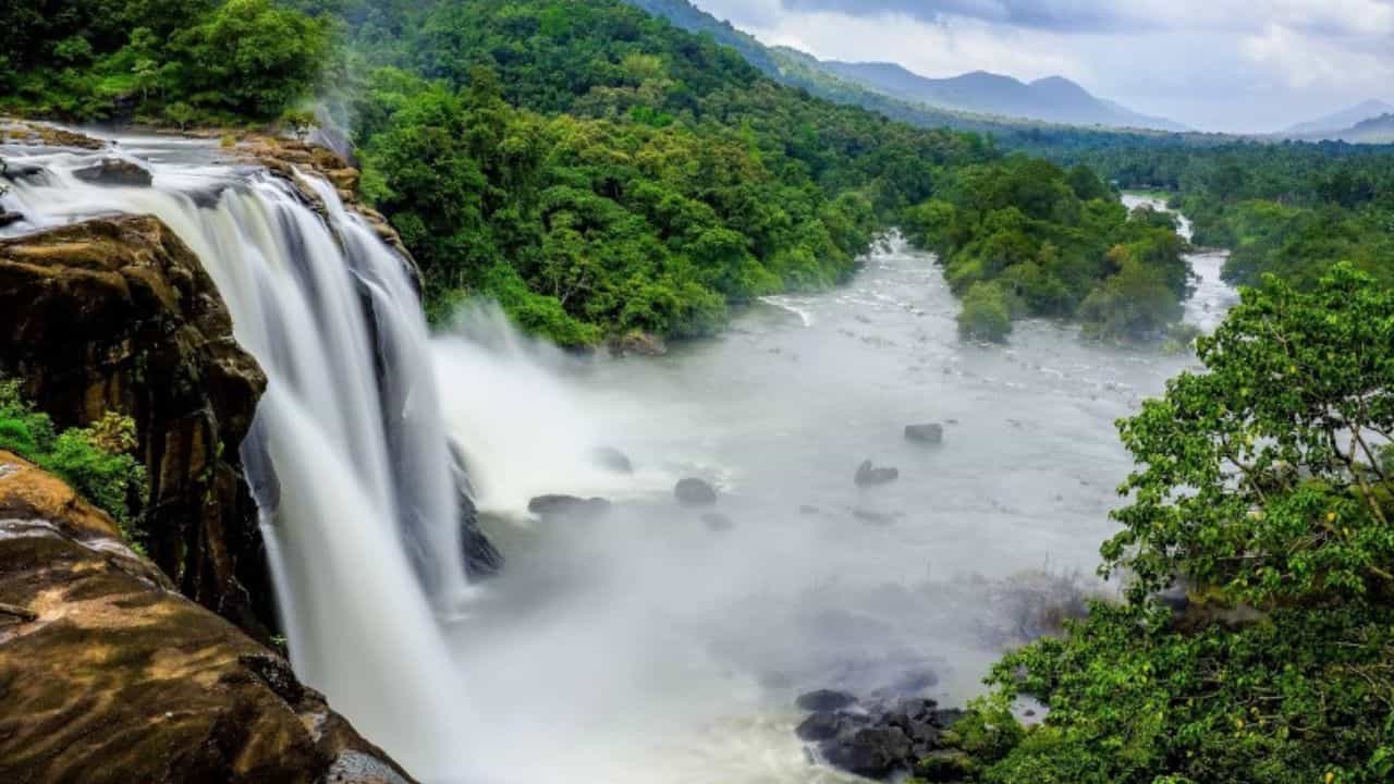 Valparai E-Pass: ഊട്ടിയ്ക്കും കൊടൈക്കനാലിനും പിന്നാലെ വാൽപ്പാറയിലും ഇ-പാസ്; നവംബർ മുതൽ പ്രാബല്യത്തിൽ