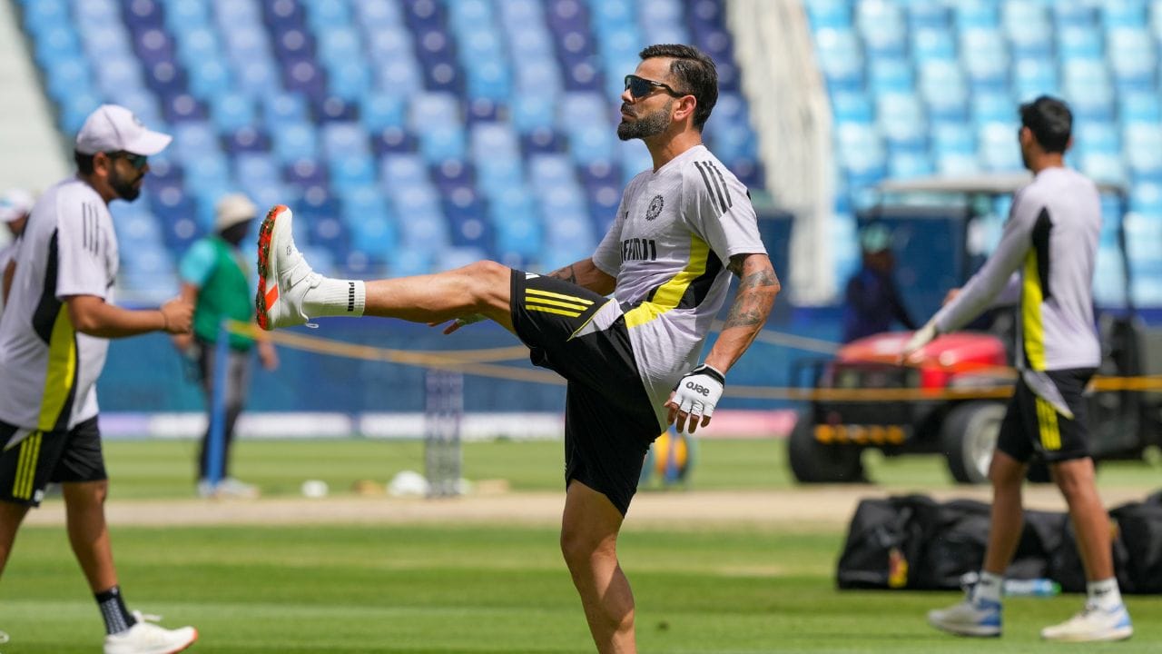 Virat Kohli : വിരാട് കോലിക്ക് മാത്രം എന്താ ഇത്ര സ്പെഷ്യൽ? ഫിറ്റ്നെസ് ടെസ്റ്റ് ലണ്ടണിൽ; ബിസിസിഐക്ക് വിമർശനം