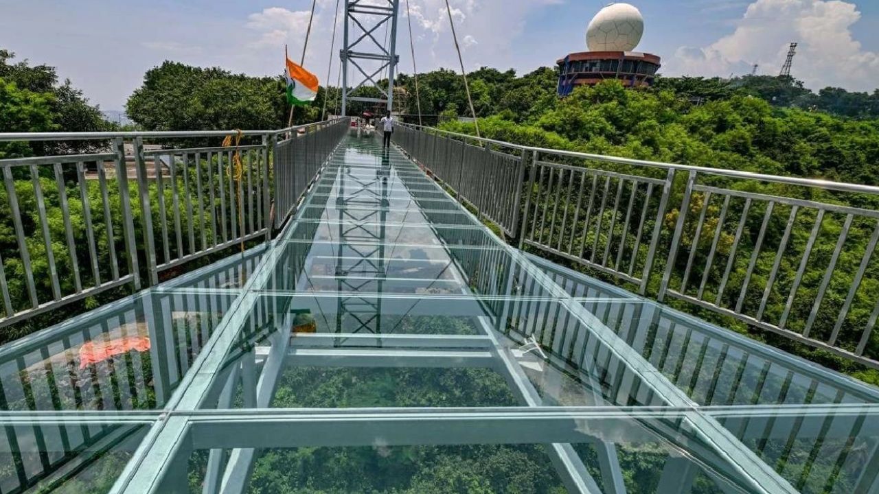 Visakhapatnam Glass Bridge : വാഗമണ്ണിൻ്റെ റെക്കോർഡ് പഴങ്കഥയായി; രാജ്യത്തെ ഏറ്റവും നീളം കൂടിയ ചില്ലുപാലം ഇനി വിശാഖപട്ടണത്ത്