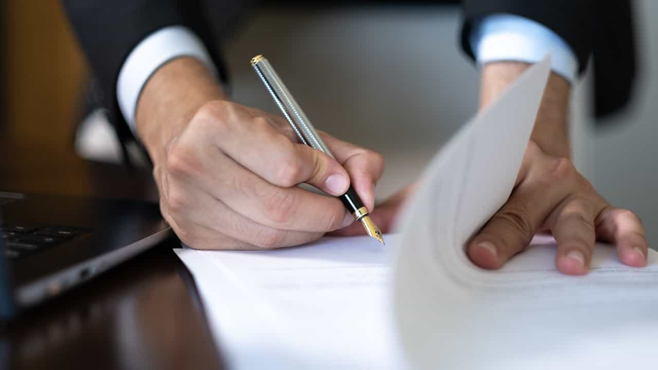 KDRB LDC Bond 2025: തിരുവിതാംകൂര്‍ എല്‍ഡിസി റിക്രൂട്ട്‌മെന്റ്; അപേക്ഷയ്ക്ക് ബോണ്ട് വ്യവസ്ഥകള്‍ ബാധകമോ?