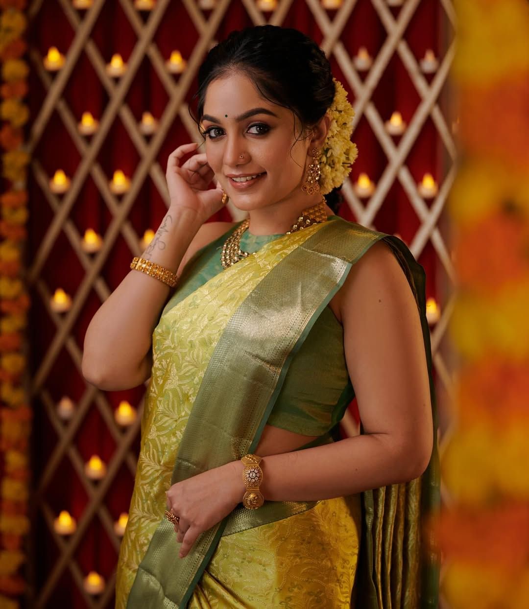 സ്ത്രീകൾക്ക് ആവശ്യമില്ലാത്ത കുറെ ആനുകൂല്യങ്ങൾ കുടുംബ കോടതിയിൽ ലഭിക്കുന്നുവെന്നും പ്രത്യേകിച്ച് ഒരു കുഞ്ഞ് കൂടിയുണ്ടെങ്കിൽ എന്നാണ് നടി പറയുന്നത്. താനും ഈ ഒരു ആനുകൂല്യങ്ങൾ ഉപയോ​ഗപ്പെടുത്തിയ ആളാണെന്നും താരം പറയുന്നു.