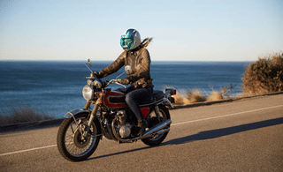 Coconut Oil Price: അഞ്ഞൂറ് കടന്ന് വെളിച്ചെണ്ണ; കുതിച്ച് തേങ്ങ വിലയും