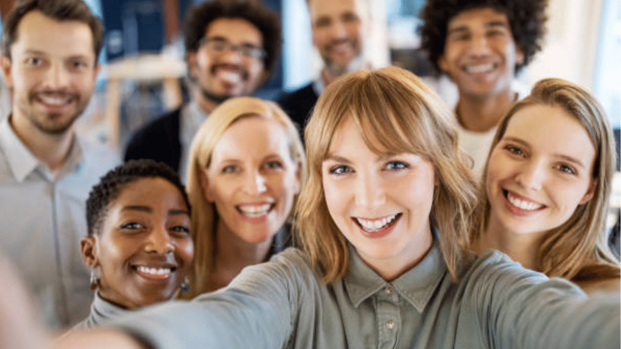 ജീവിതത്തിൽ വിജയം നേടണമെങ്കിൽ ചില ആളുകളുമായുള്ള ബന്ധം ഉപേക്ഷിക്കണമെന്ന് ചാണക്യൻ അദ്ദേഹത്തിന്റെ ചാണക്യ നീതിയിൽ പറയുന്നു. അവർ ആരെല്ലാമെന്ന് നോക്കിയാലോ... (Image Credits: Getty Images)
