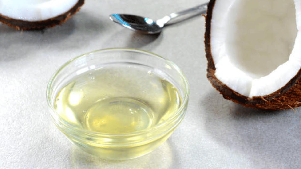 Coconut Oil Price: ഓണം കഴിഞ്ഞു, വെളിച്ചെണ്ണ വില ഇനി കുറയുമോ, കൂടുമോ?