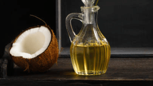 Coconut Oil: ഒരു ലിറ്റർ വെളിച്ചെണ്ണയ്ക്ക് എത്ര കൊടുക്കണം? ഇന്നത്തെ വിപണി വില