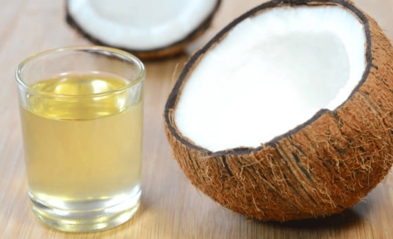 അതുപോലെ കേരഫെഡിന്റെ വെളിച്ചെണ്ണയും 419 രൂപയ്ക്ക് ലഭ്യമാകുന്നതാണ്. നിലവിൽ 429 രൂപയാണ് വില. വെളിച്ചെണ്ണയെ കൂടാതെ തുവരപ്പരിപ്പും ചെറുപയറും ഉൾപ്പെടെയുള്ളവർക്കും വില കുറയ്ക്കും. (Image Credit: Getty Images)