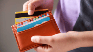 Gold Investment: അവസരം നഷ്ടപ്പെടുത്തരുത്! സ്വര്‍ണത്തില്‍ നിക്ഷേപിക്കാനിതാ വഴികള്‍