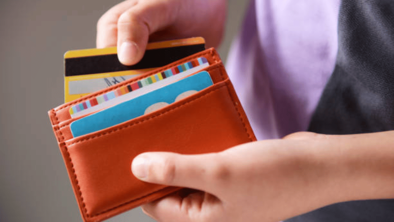 Lifetime Free Credit Cards: സൗജന്യ ക്രെഡിറ്റ് കാര്ഡുകള്, അപേക്ഷിക്കുന്നതിന് മുമ്പ് ഇക്കാര്യങ്ങൾ ശ്രദ്ധിക്കാം... Lifetime Free Credit Cards: സൗജന്യ ക്രെഡിറ്റ് കാര്ഡുകള്, അപേക്ഷിക്കുന്നതിന് മുമ്പ് ഇക്കാര്യങ്ങൾ ശ്രദ്ധിക്കാം...